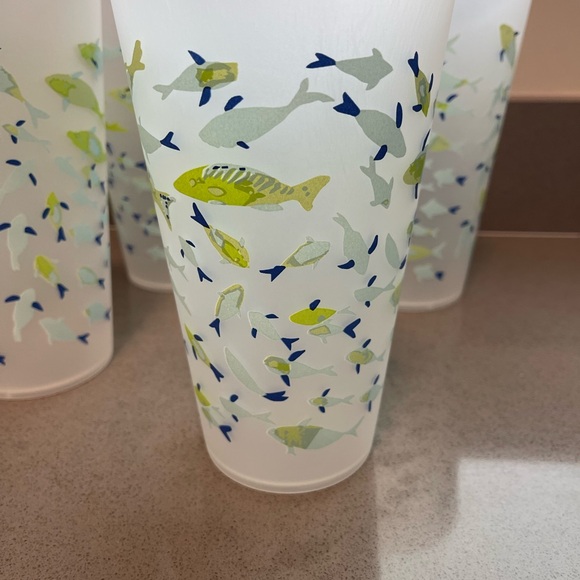 Plastic Pool Drinkware school of fish 🐠 glassware - Picture 5 of 6